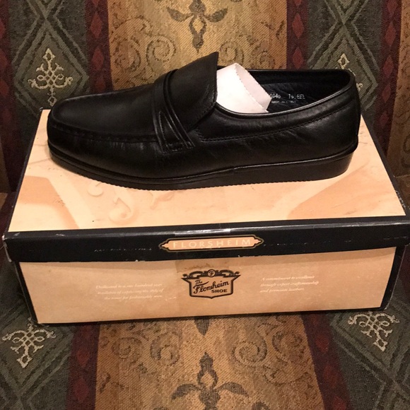 florsheim black loafers